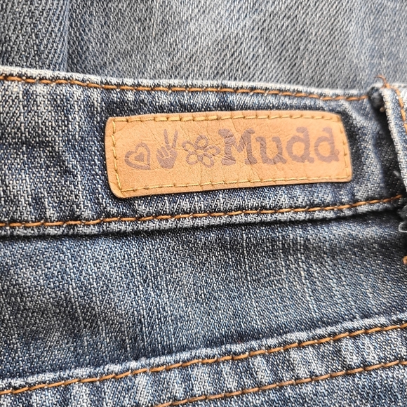 (909) Mudd Woman's Jeans, Size: 9 Color: Blue - Picture 14 of 14
